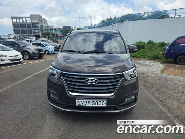 Hyundai Starex New Urban 9-Seater Premium Spicial - фото 2