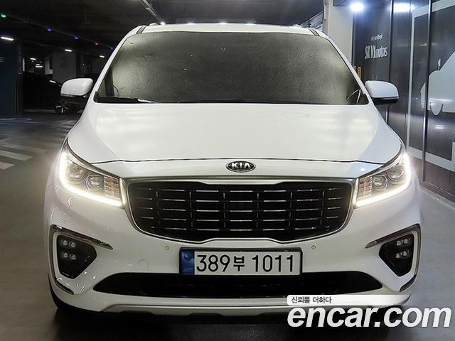 Kia Carnival New Gasoline 9-Seater Noblesse - фото 1