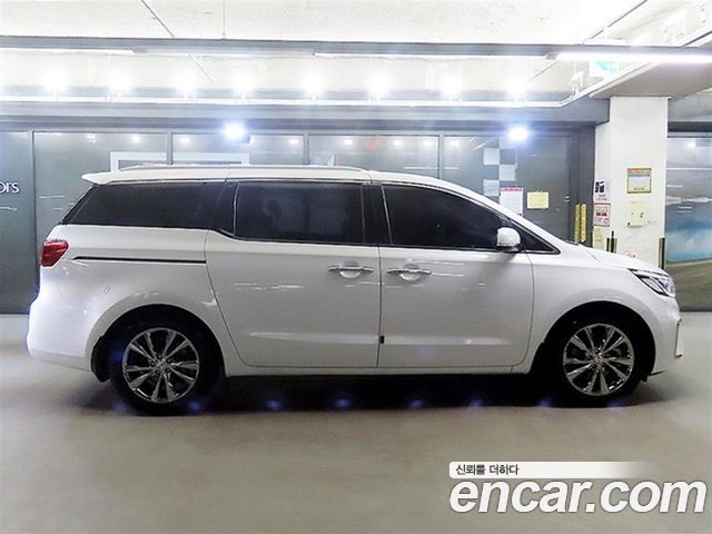 Kia Carnival New Gasoline 9-Seater Noblesse - фото 2