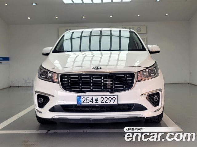 Kia Carnival New 9-Seater Prstige - фото 0