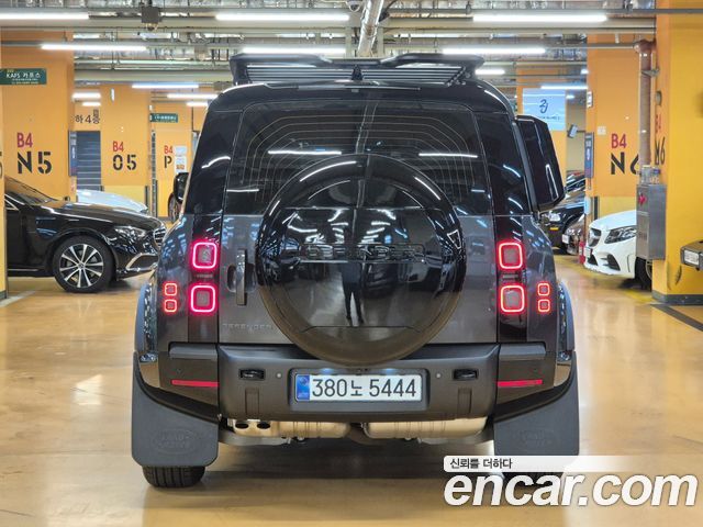 Land Rover Defender L663 110 D300 X-Dynamic HSE - фото 4