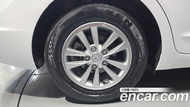 Hyundai Avante New AD 1.6 Smart - фото 4