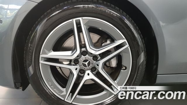 Mercedes-Benz E-Class W213 E250 AMG Line - фото 4