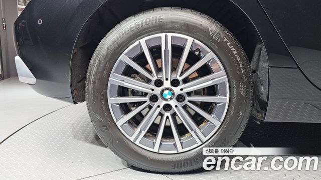 BMW 2 Series Active Tourer U06 220i Luxury - фото 4