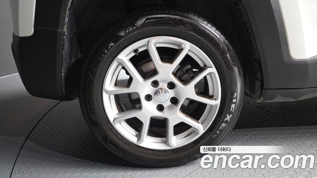 Jeep Renegade 1.6 Diesel Limited - фото 4