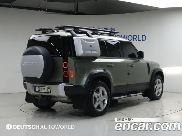 Land Rover Defender L663 110 D240 SE - фото 1