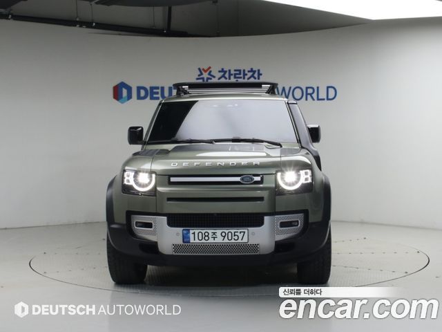 Land Rover Defender L663 110 D240 SE - фото 2