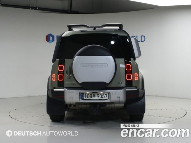 Land Rover Defender L663 110 D240 SE - фото 3