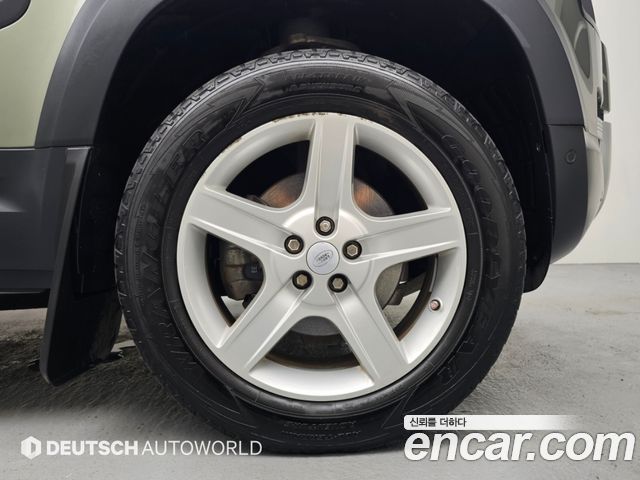 Land Rover Defender L663 110 D240 SE - фото 4