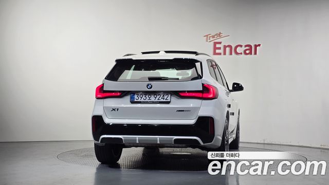 BMW X1 U11 xDrive 20i M Sport - фото 3