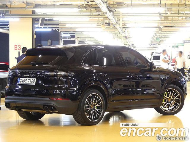 Porsche Cayenne PO536 3.0 E-Hybrid - фото 1