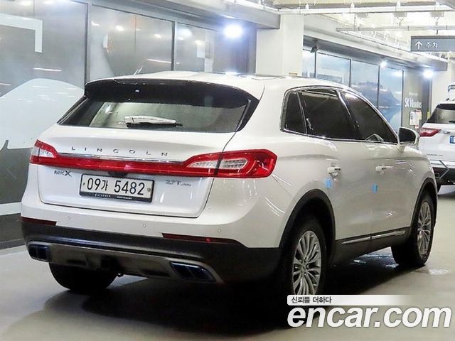 Lincoln MKX 2-го поколения 2.7 2WD - фото 3