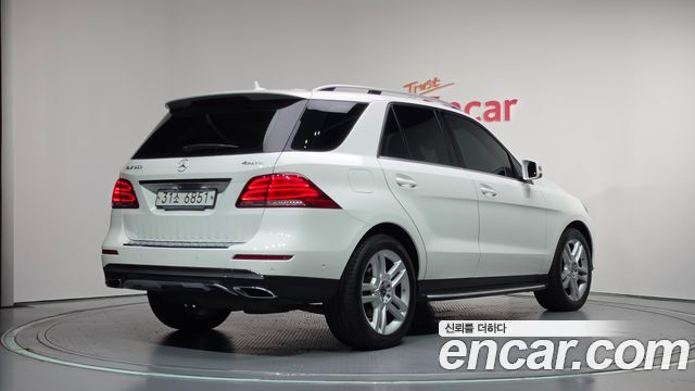 Mercedes-Benz GLE-Class W166 GLE350 d 4MATIC - фото 1
