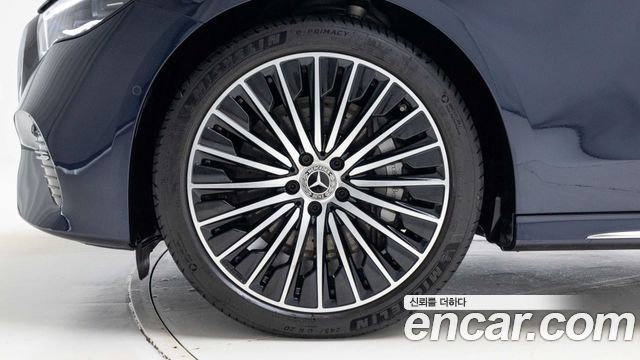 Mercedes-Benz E-Class W214 E450 4MATIC Exclusive - фото 4