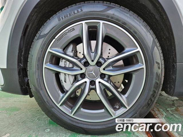 Mercedes-Benz GLB-Class X247 AMG GLB35 4MATIC - фото 2