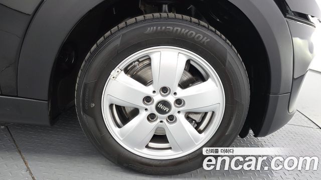 Mini Cooper 5Door Standard 3rd - фото 3