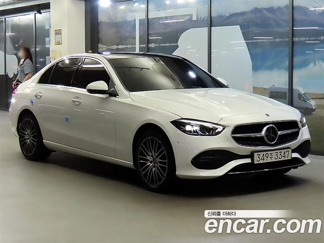 Mercedes-Benz C-Class W206 C200 Avantgarde - фото 0