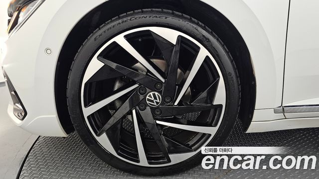 Volkswagen Arteon 2.0 TDI R-LIINE 4Motion - фото 4