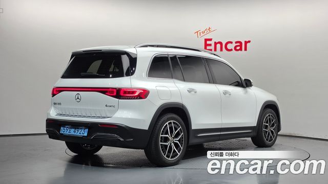 Mercedes-Benz EQB X243 EQB300 4MATIC AMG Line - фото 1