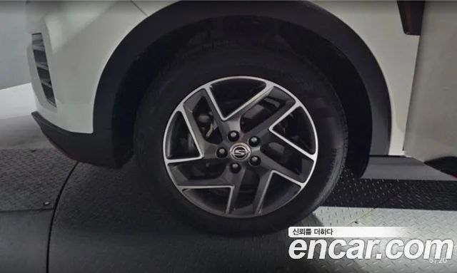 SsangYong Tivoli Gasoline 1.5 2WD R-PLUS White - фото 4