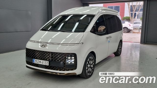 Hyundai Staria 4WD Lounge 9-Seater Limousine - фото 0