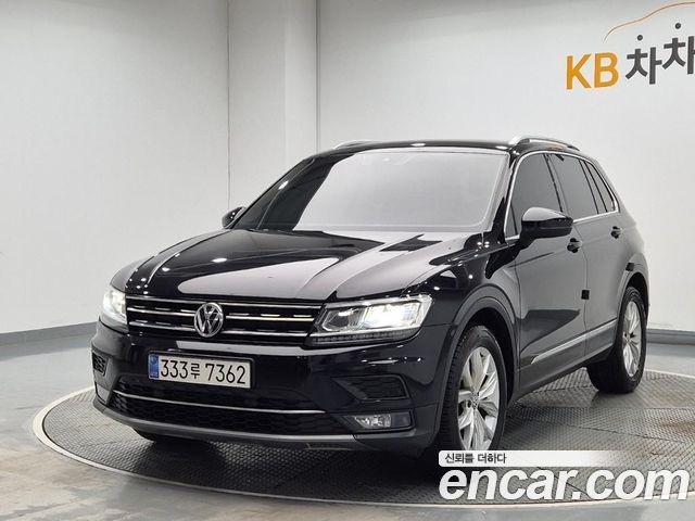 Volkswagen Tiguan 2-го поколения 2.0 TDI Premium - фото 0