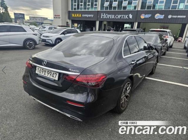 Mercedes-Benz E-Class W213 E220d 4MATIC AMG Line - фото 2