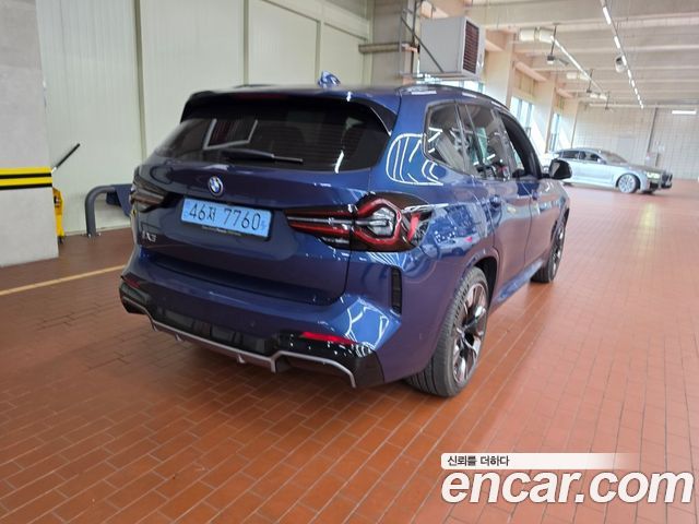 BMW iX3 M Sports - фото 1