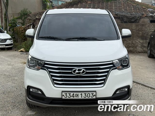 Hyundai Starex New 4WD Urban 9-Seater Exclusive - фото 0