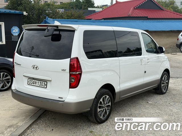 Hyundai Starex New 4WD Urban 9-Seater Exclusive - фото 3