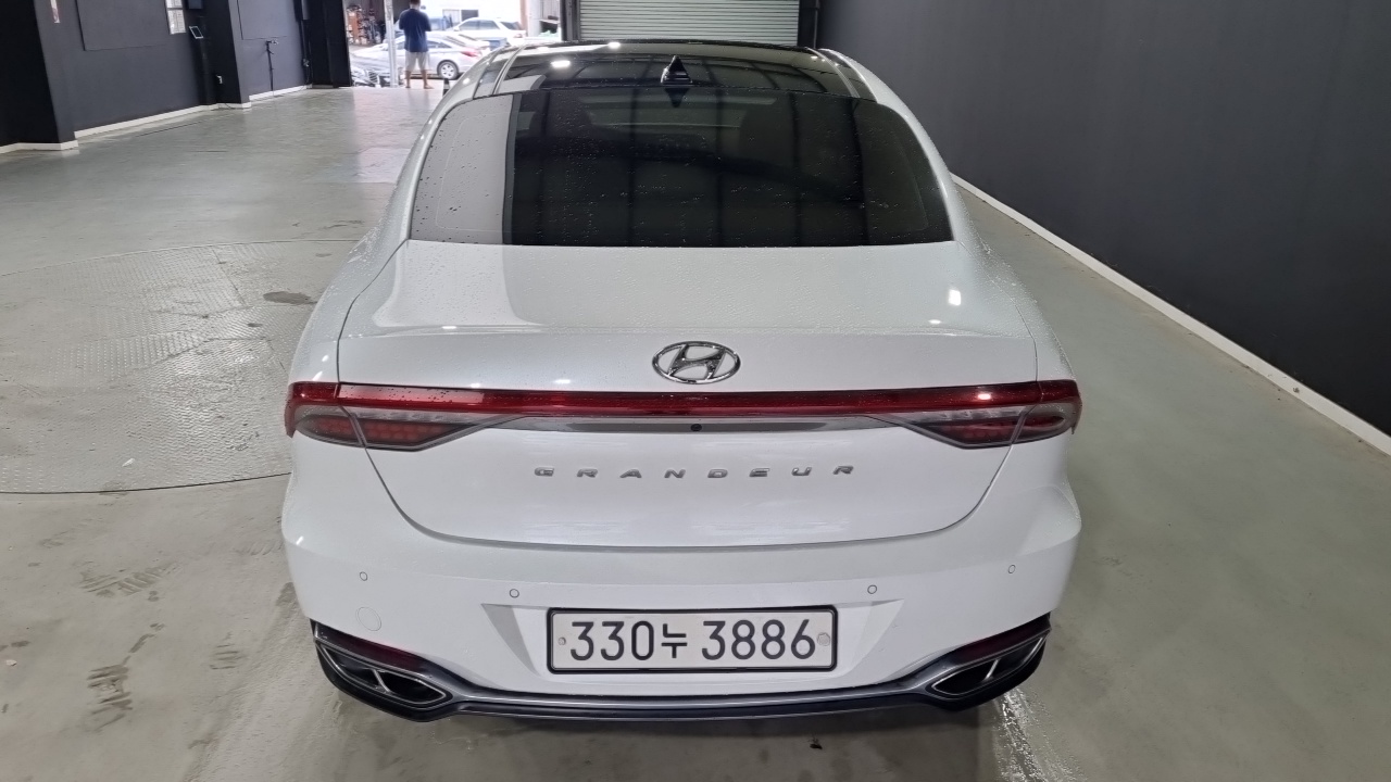 Hyundai Grandeur New IG, гибрид Calligraphy - фото 3