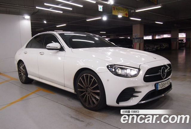Mercedes-Benz E-Class W213 E350 4MATIC AMG Line - фото 2