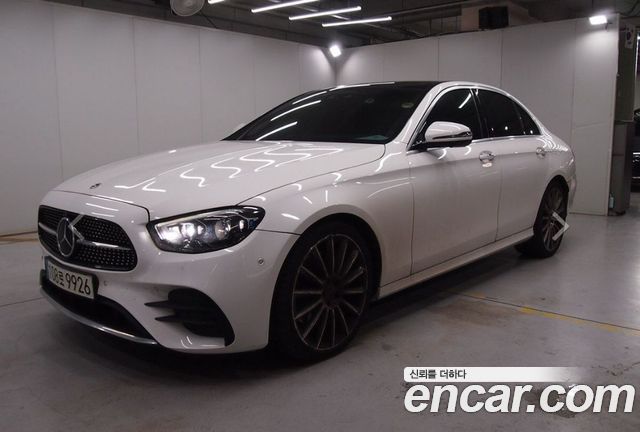 Mercedes-Benz E-Class W213 E350 4MATIC AMG Line - фото 3