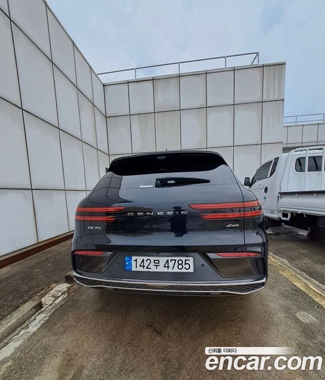 Genesis GV70 2.5T Gasoline AWD - фото 3