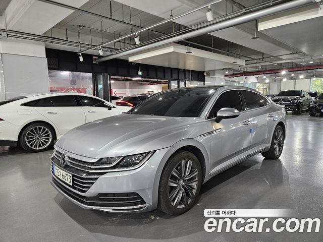 Volkswagen Arteon 2.0 TDI Premium - фото 1