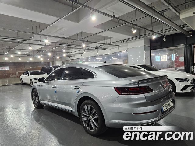 Volkswagen Arteon 2.0 TDI Premium - фото 3