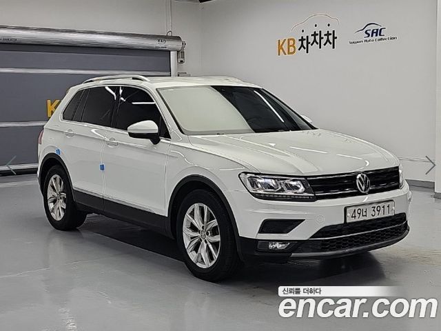Volkswagen Tiguan 2-го поколения 2.0 TDI Premium - фото 3