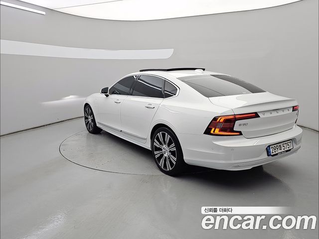 Volvo S90 T8 AWD Ultimate Bright - фото 3