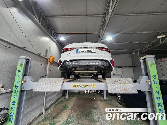 Audi A3 40 TFSI Premium - фото 1