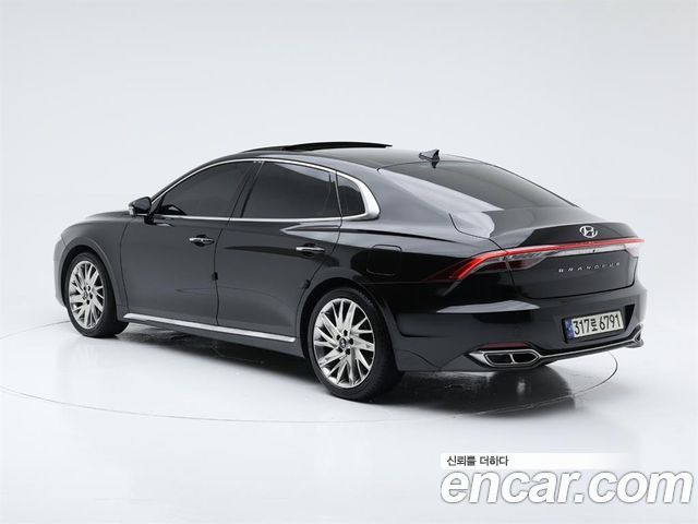 Hyundai Grandeur New IG 2.5 Calligraphy - фото 3