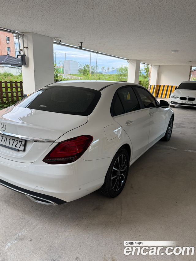 Mercedes-Benz C-Class W205 C200 - фото 0