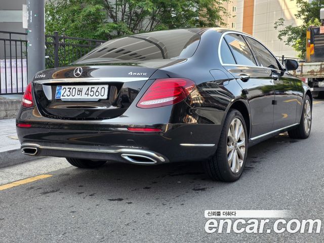 Mercedes-Benz E-Class W213 E220d 4MATIC Exclusive - фото 1