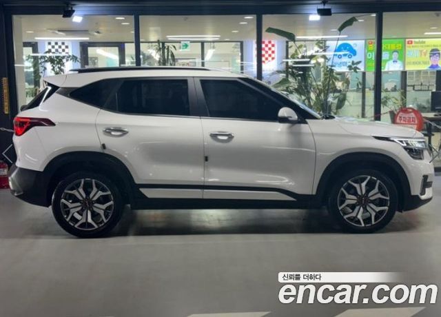 Kia Seltos Diesel 1.6 2WD Prestige - фото 2