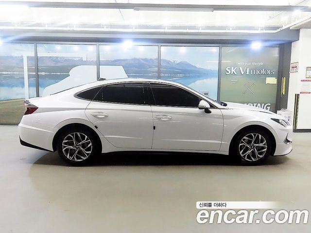 Hyundai Sonata DN8 2.0 Premium - фото 2