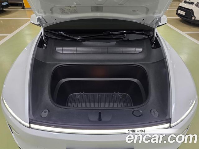 Tesla Model Y Long Range AWD - фото 4