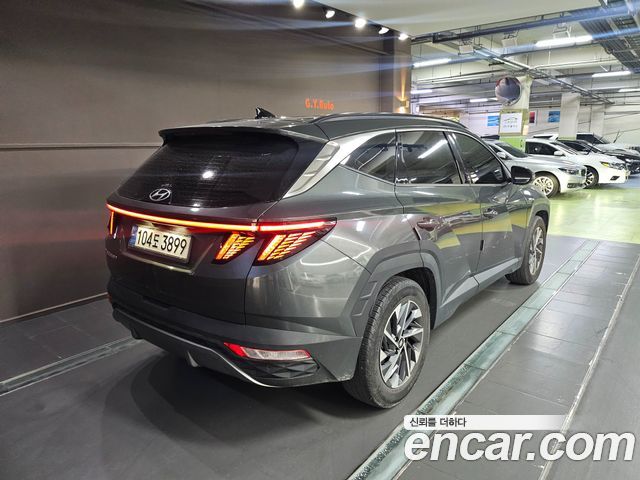 Hyundai Tucson NX4, гибрид Inspiration 2WD - фото 1