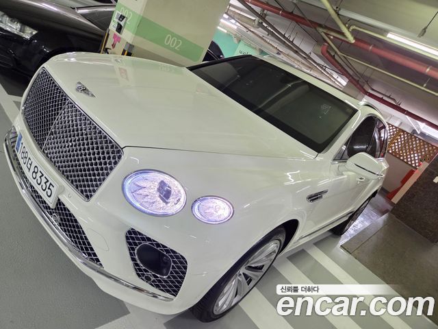 Bentley Bentayga 4.0 V8 - фото 2
