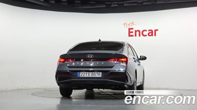 Hyundai Avante New CN7, гибрид Modern - фото 2