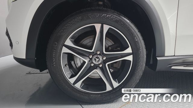 Mercedes-Benz GLE-Class W167 GLE350e 4MATIC - фото 4