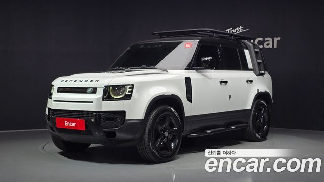 Land Rover Defender L663 110 D250 SE - фото 0
